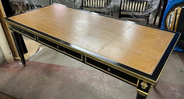 Maurice Hirsch Neo classical 40s chicest desk with gold bronze accent